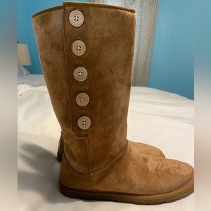 UGG Lo Pro Button Boots